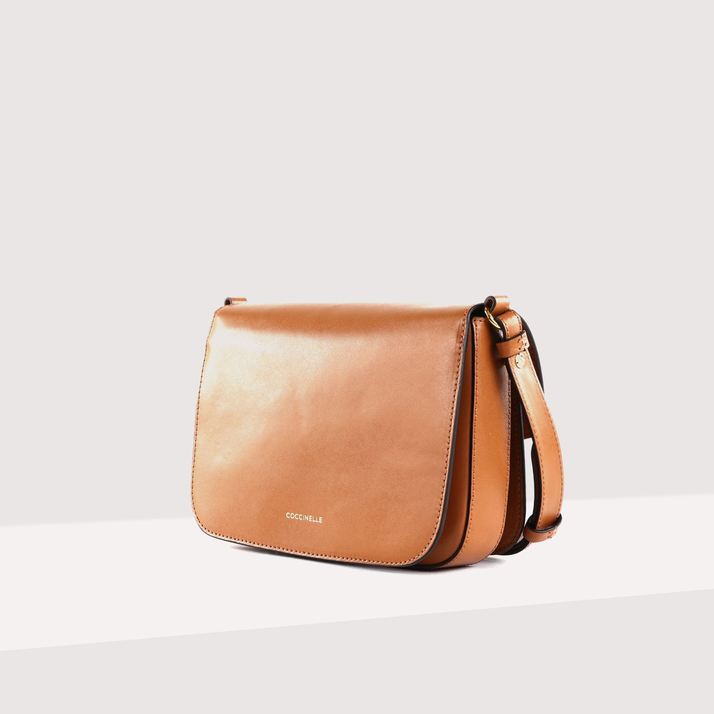 COCCINELLE C-ME CALF COCKER