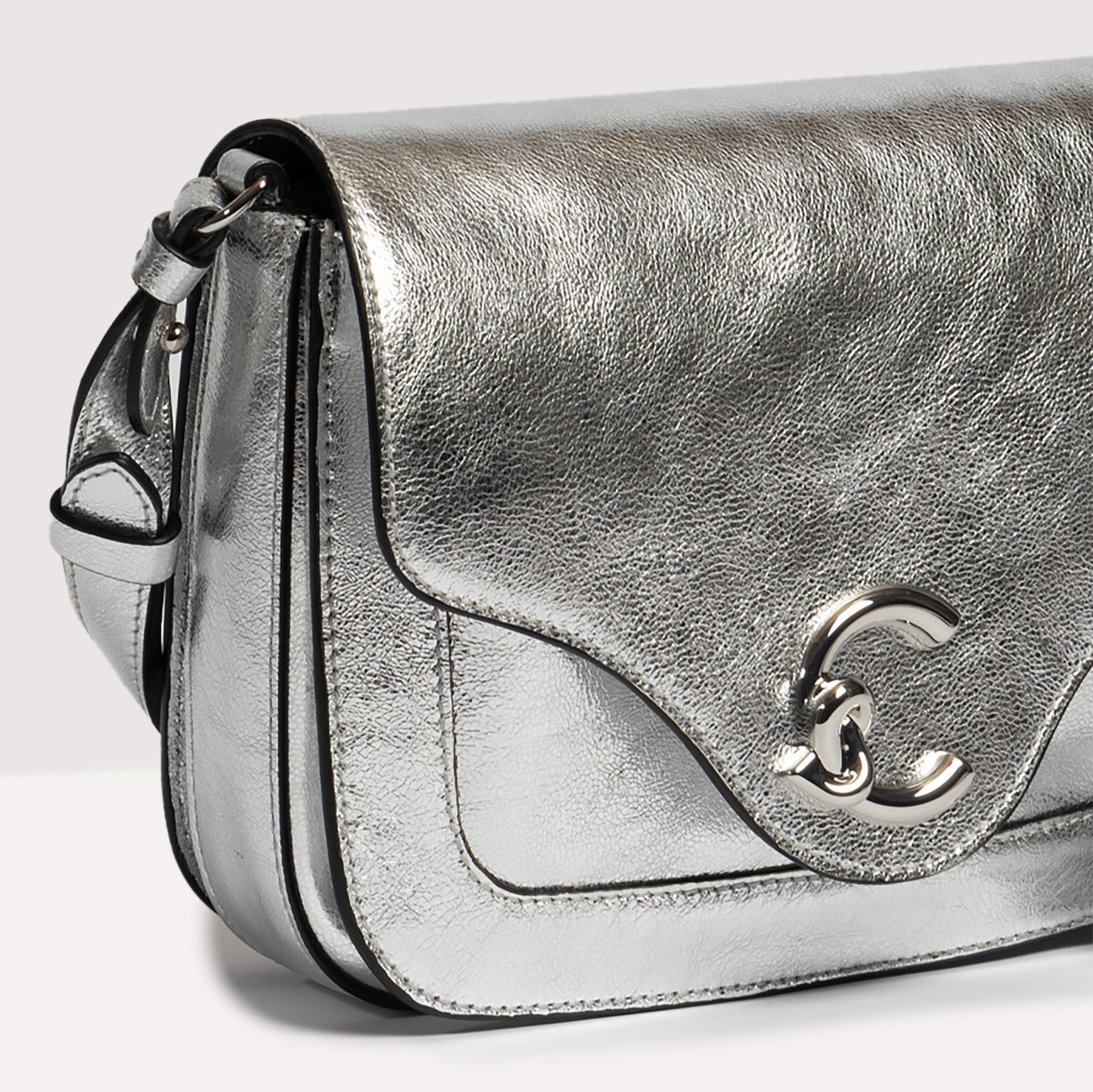 COCCINELLE C-ME SMOOTH METAL