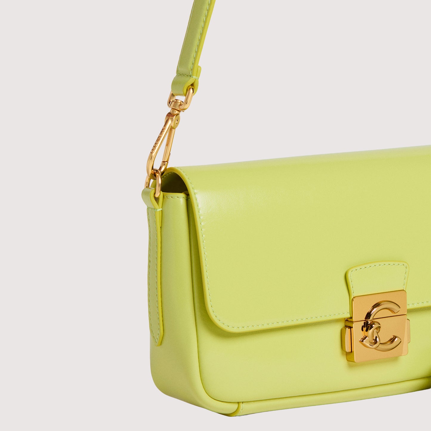 COCCINELLE C-ME LOCK MEDIUM