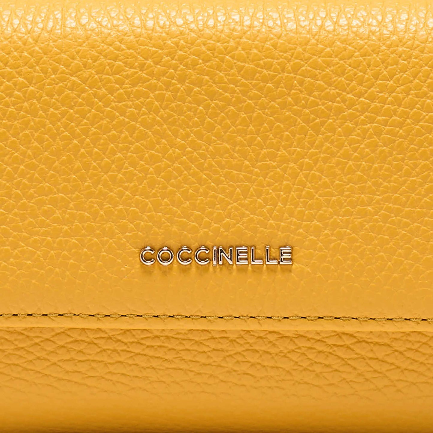 COCCINELLE METALLIC SOFT