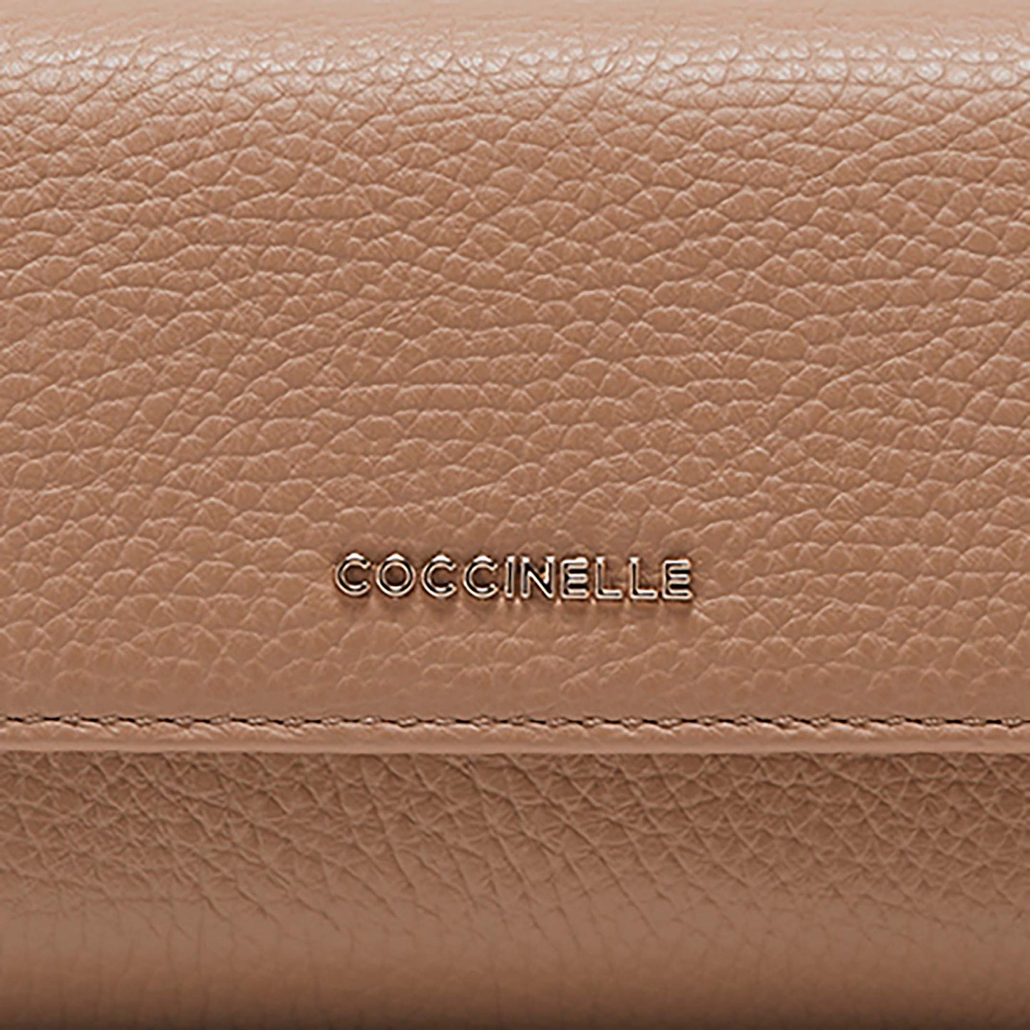 COCCINELLE METALLIC SOFT