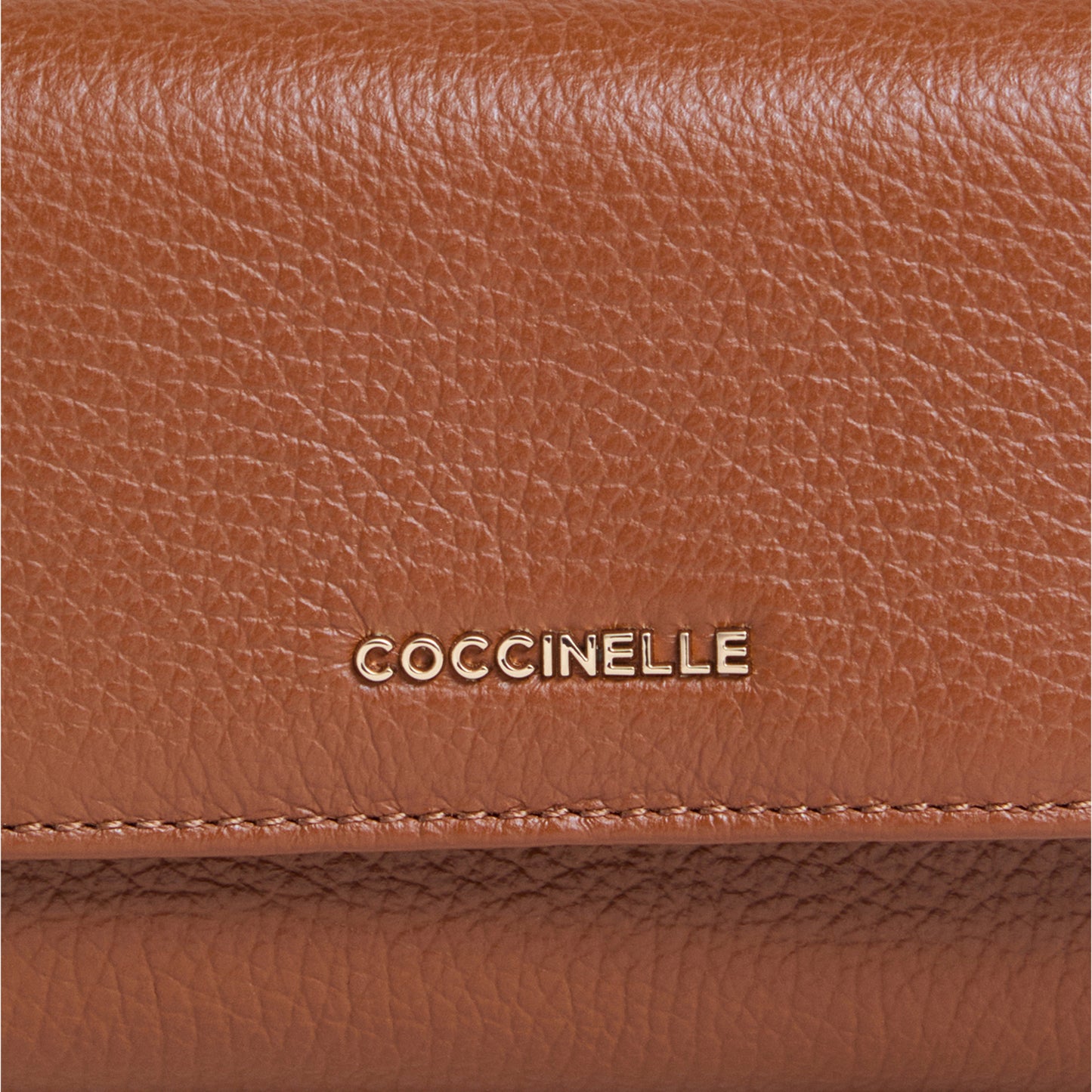 COCCINELLE METALLIC MEDIUM