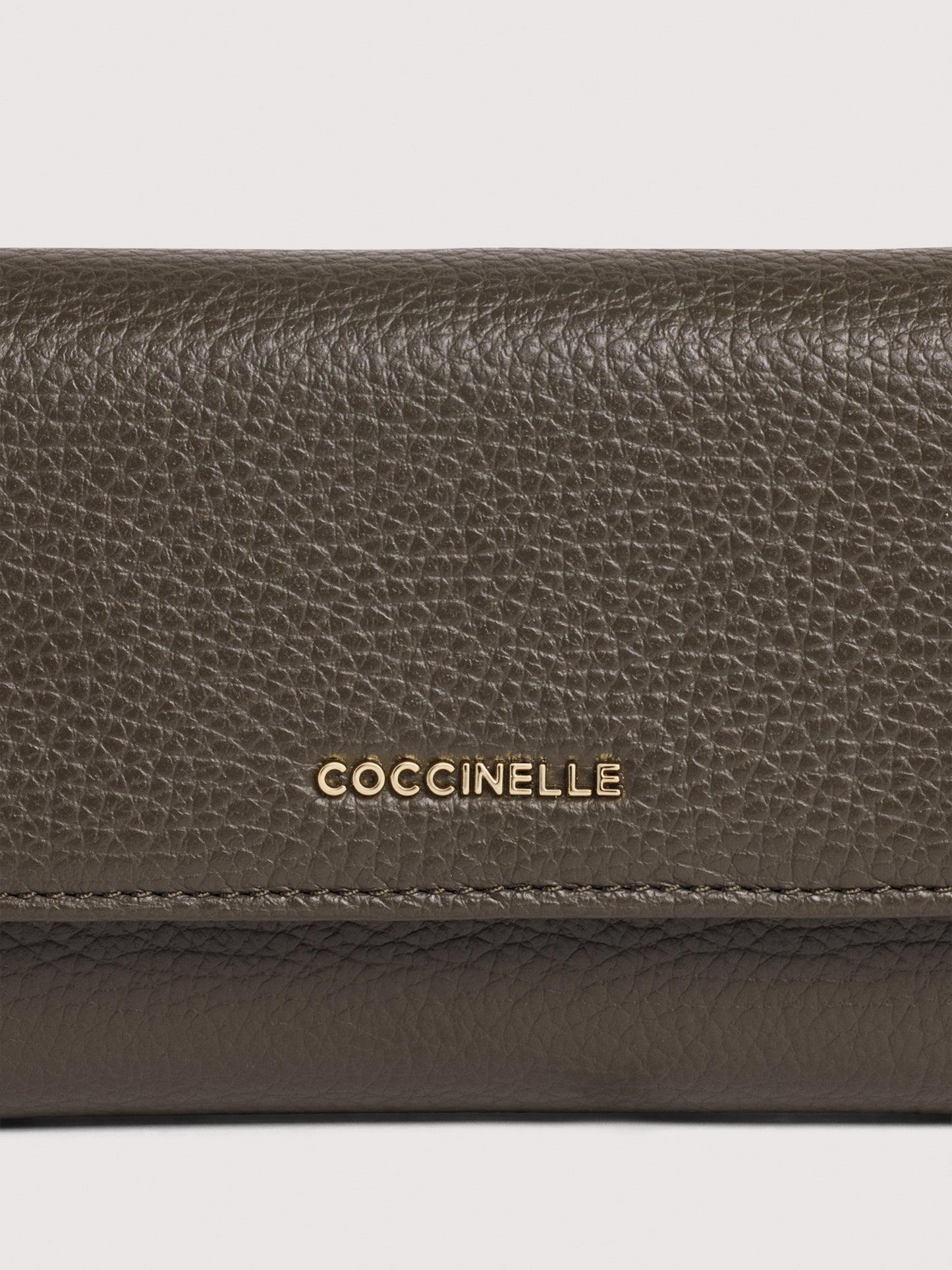 COCCINELLE METALLIC MEDIUM
