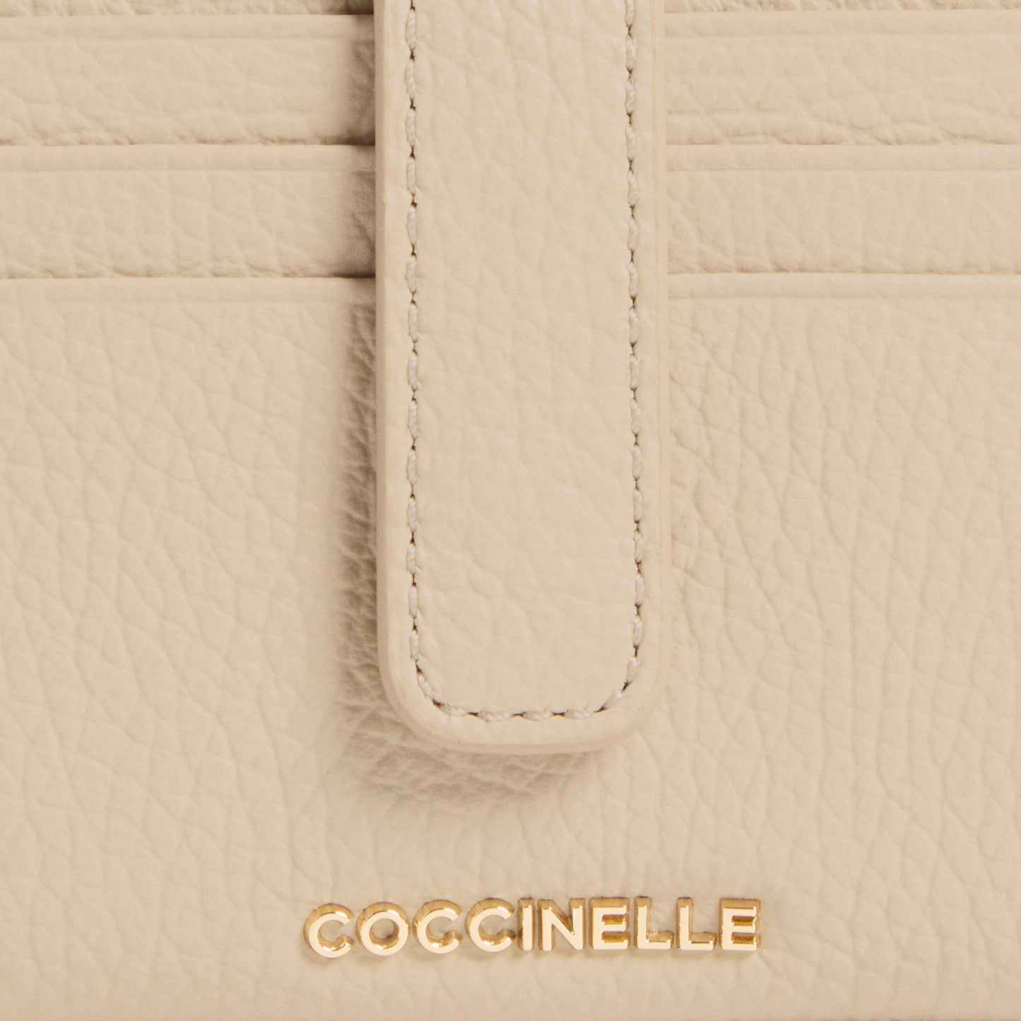 COCCINELLE METALLIC MEDIUM