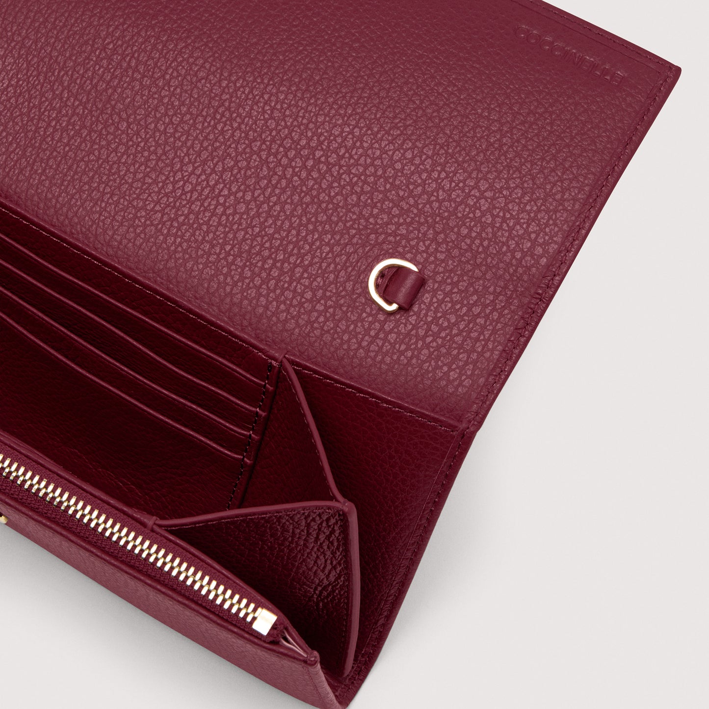 COCCINELLE METALLIC SOFT