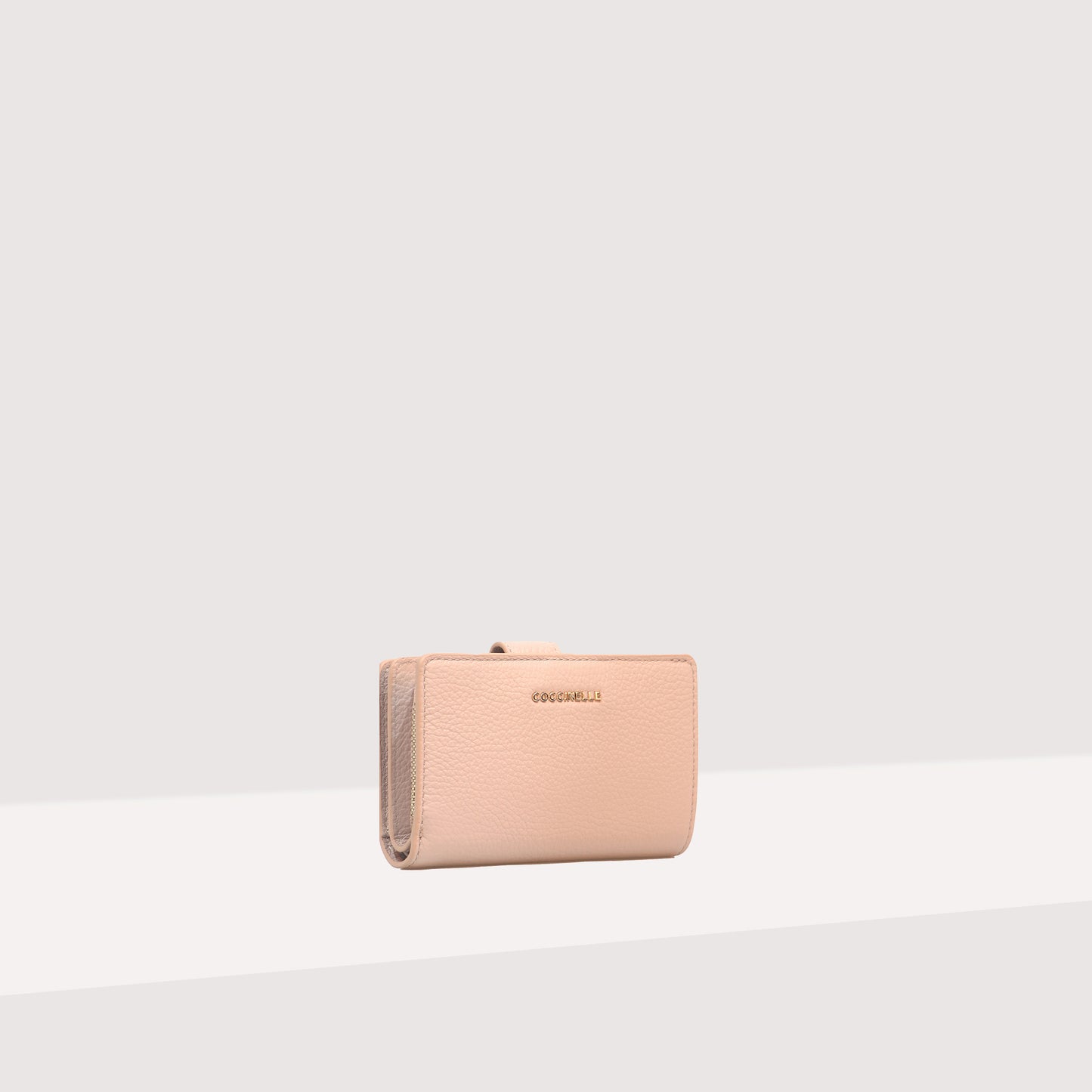 COCCINELLE METALLIC SOFT