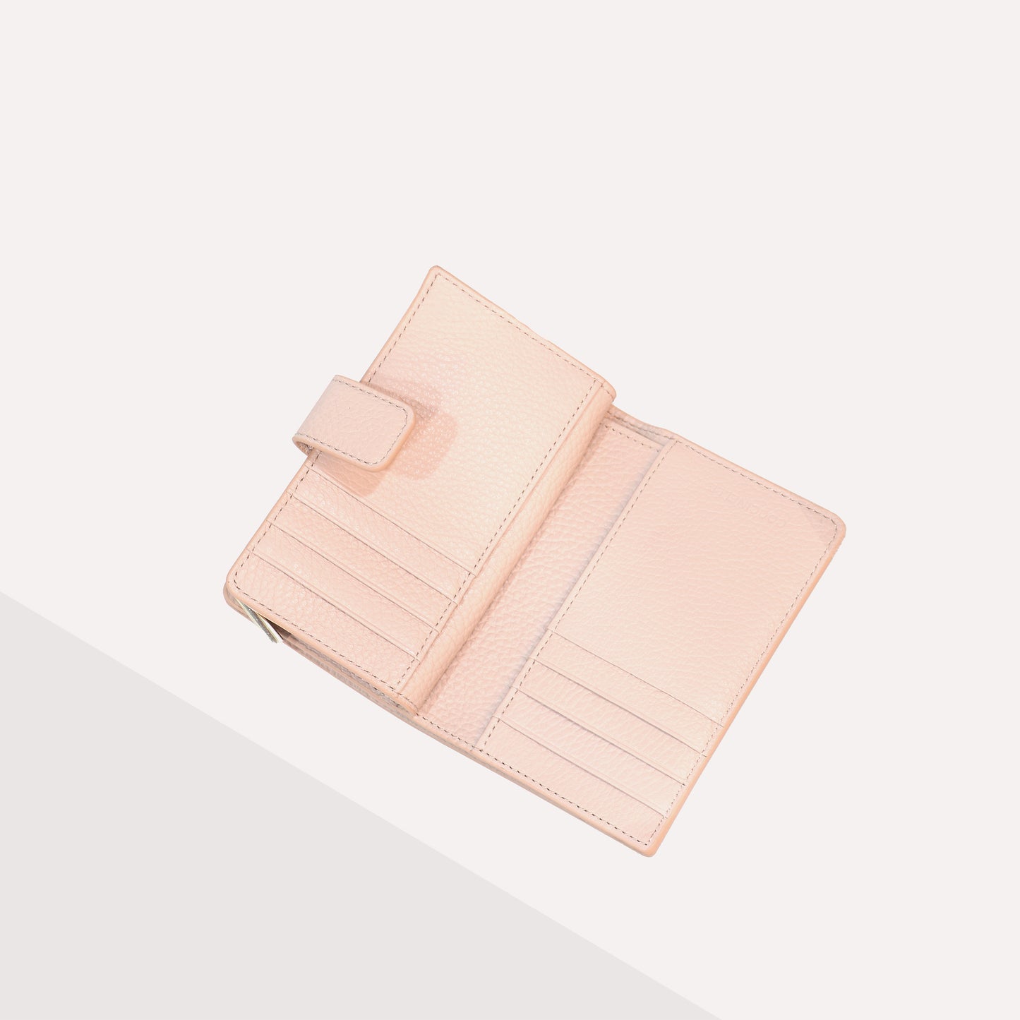 COCCINELLE METALLIC SOFT