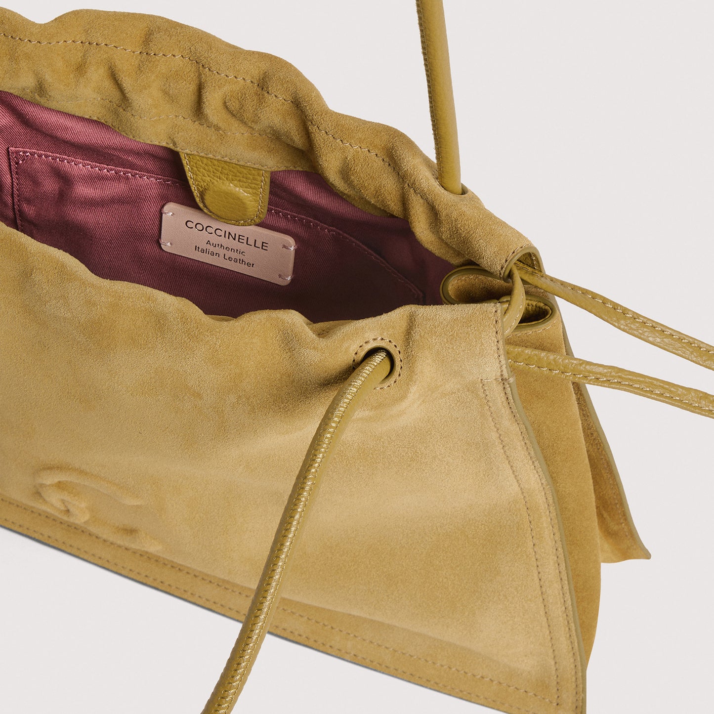 COCCINELLE DULSE SUEDE MEDIUM