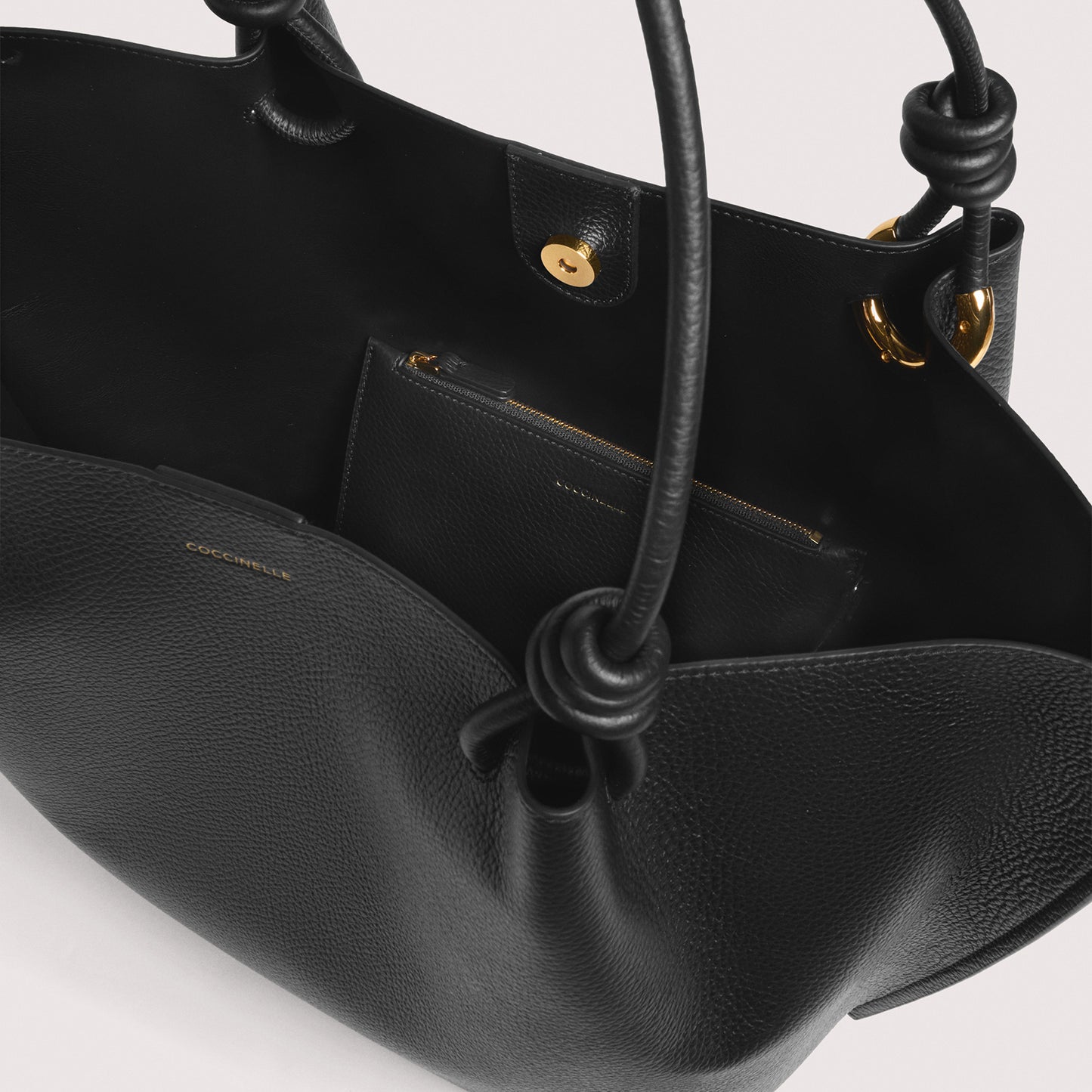 COCCINELLE FINN MEDIUM