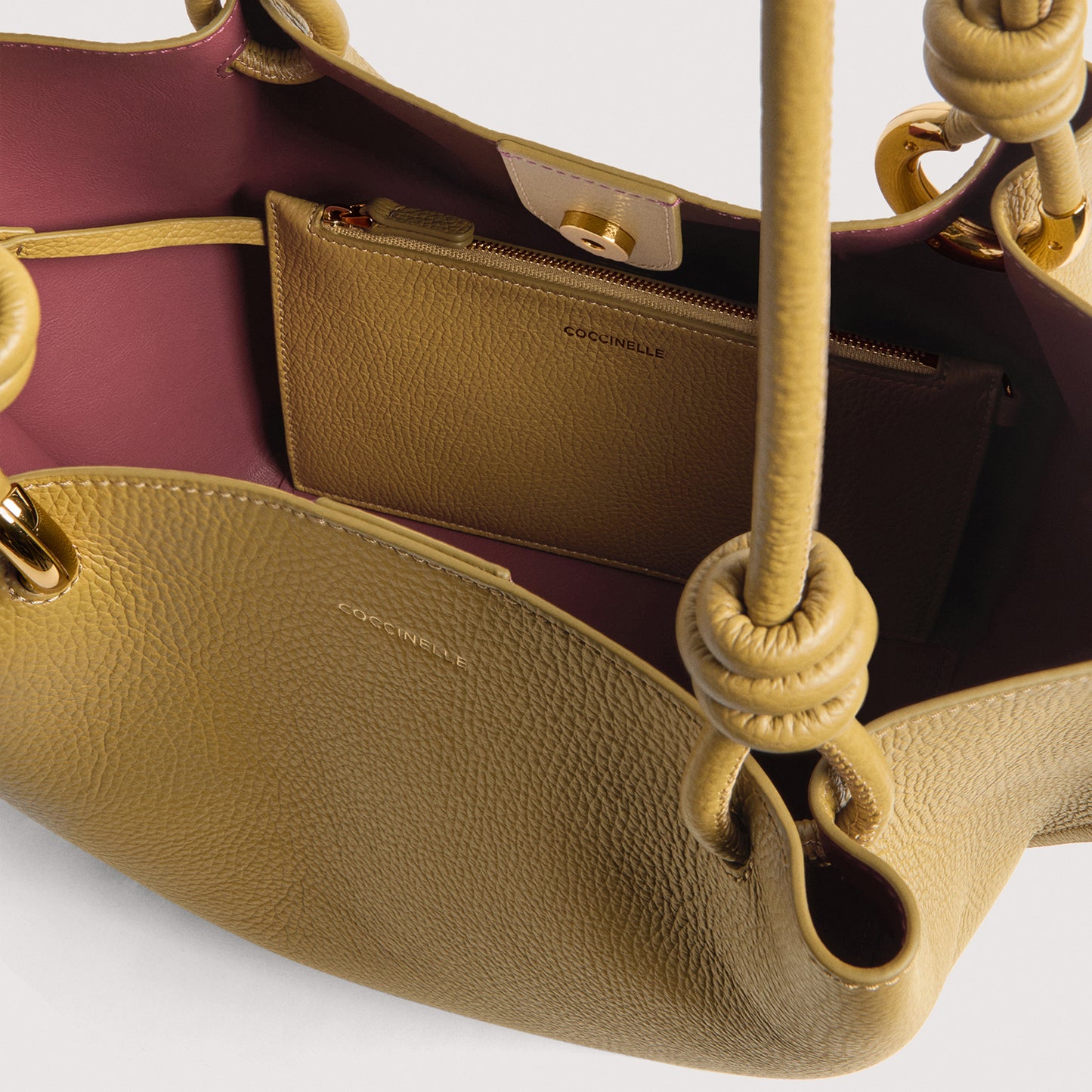 COCCINELLE FINN SMALL