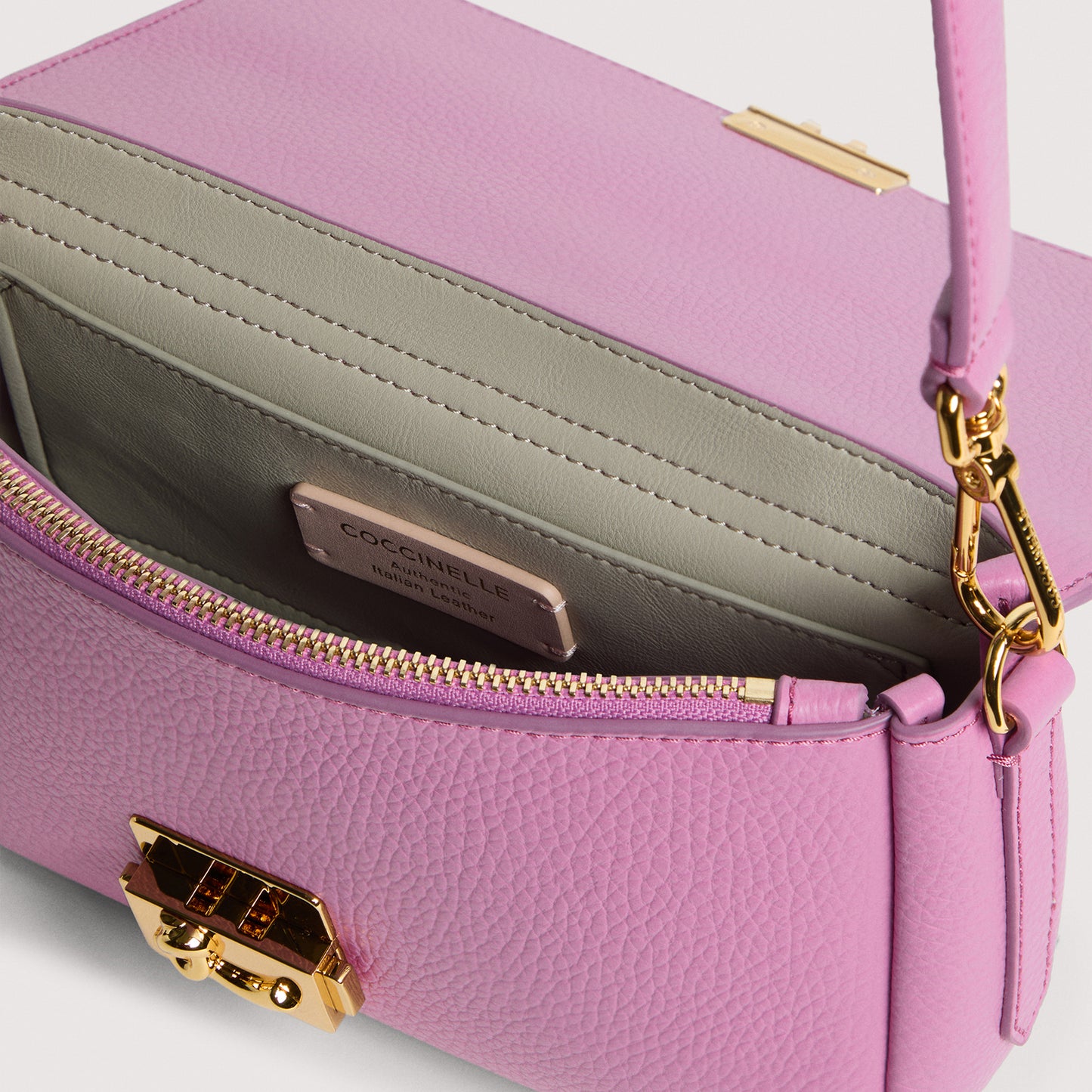 COCCINELLE C-ME LOCK MEDIUM