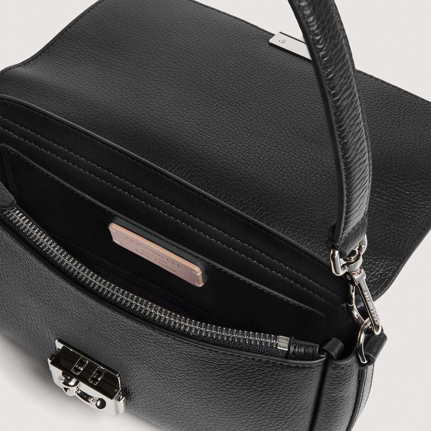 COCCINELLE C-ME LOCK MEDIUM