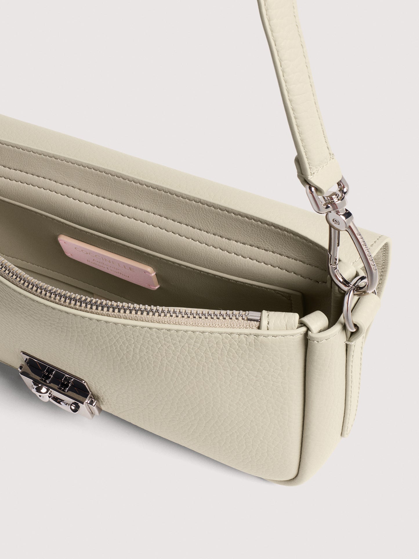 COCCINELLE C-ME LOCK MEDIUM
