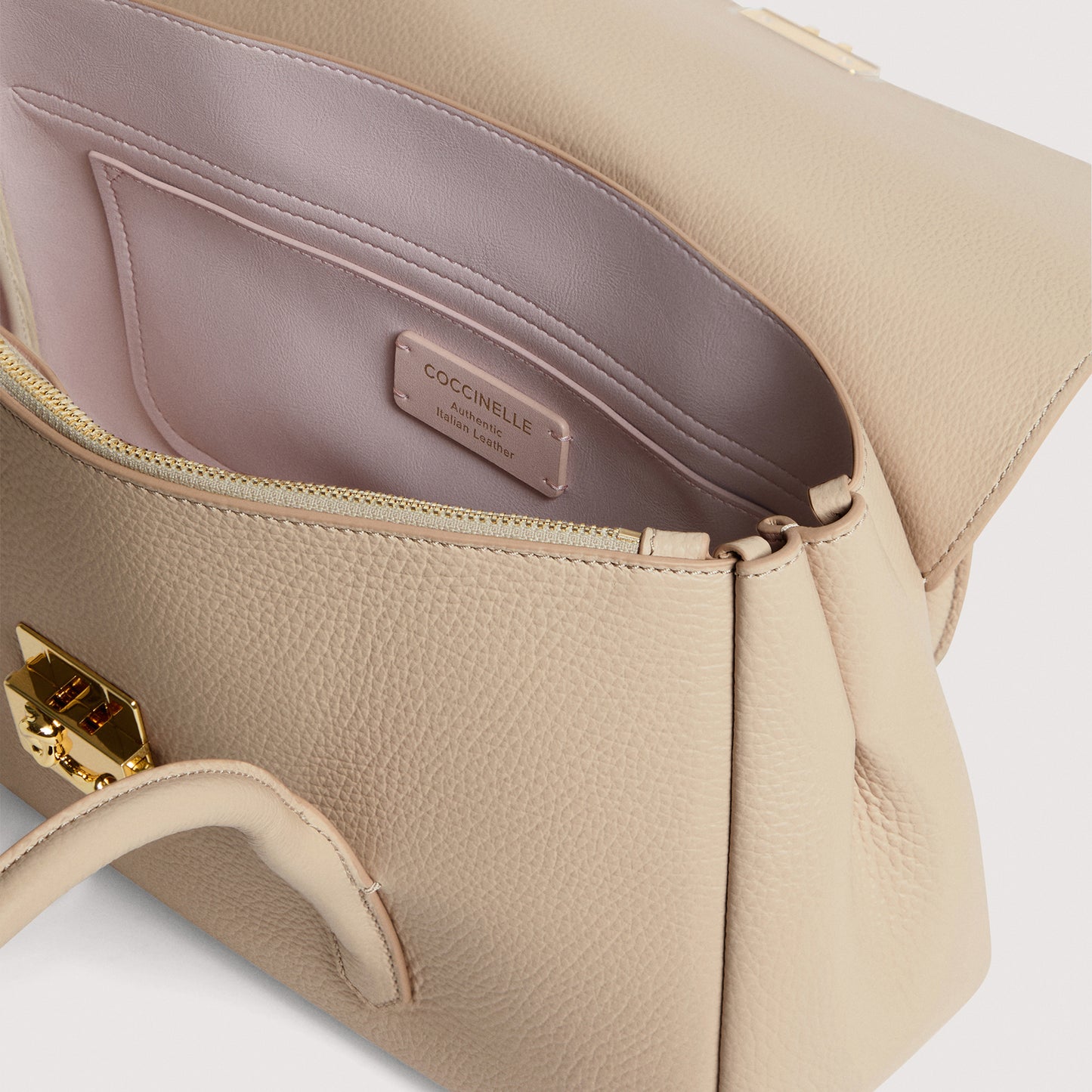 COCCINELLE C-ME LOCK MEDIUM