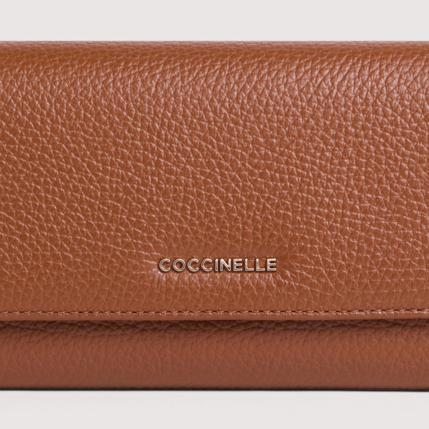 COCCINELLE METALLIC SOFT