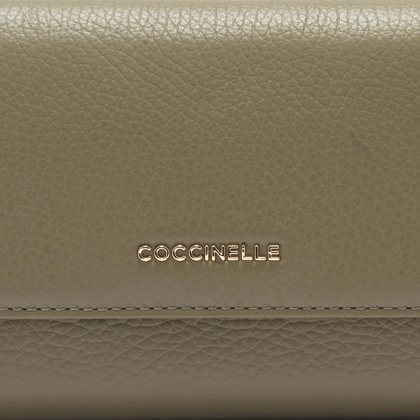 COCCINELLE METALLIC SOFT MEDIUM