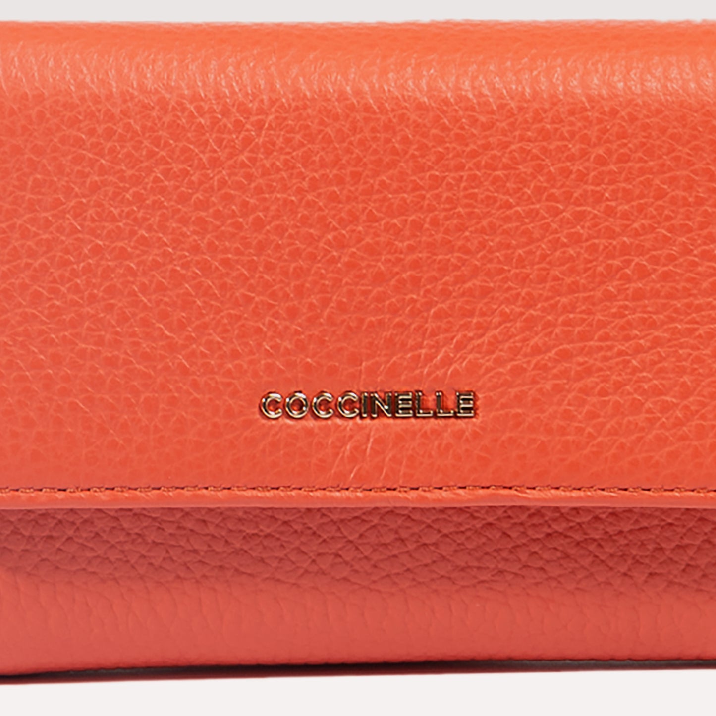 COCCINELLE METALLIC SOFT MEDIUM