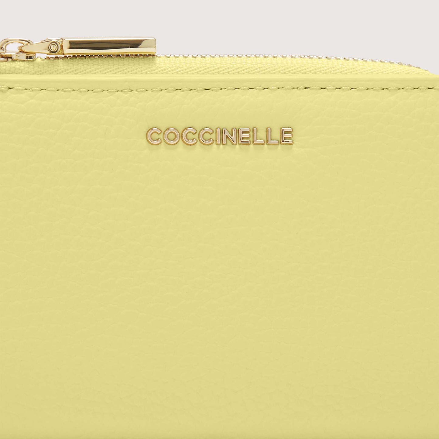 COCCINELLE METALLIC SOFT SMALL