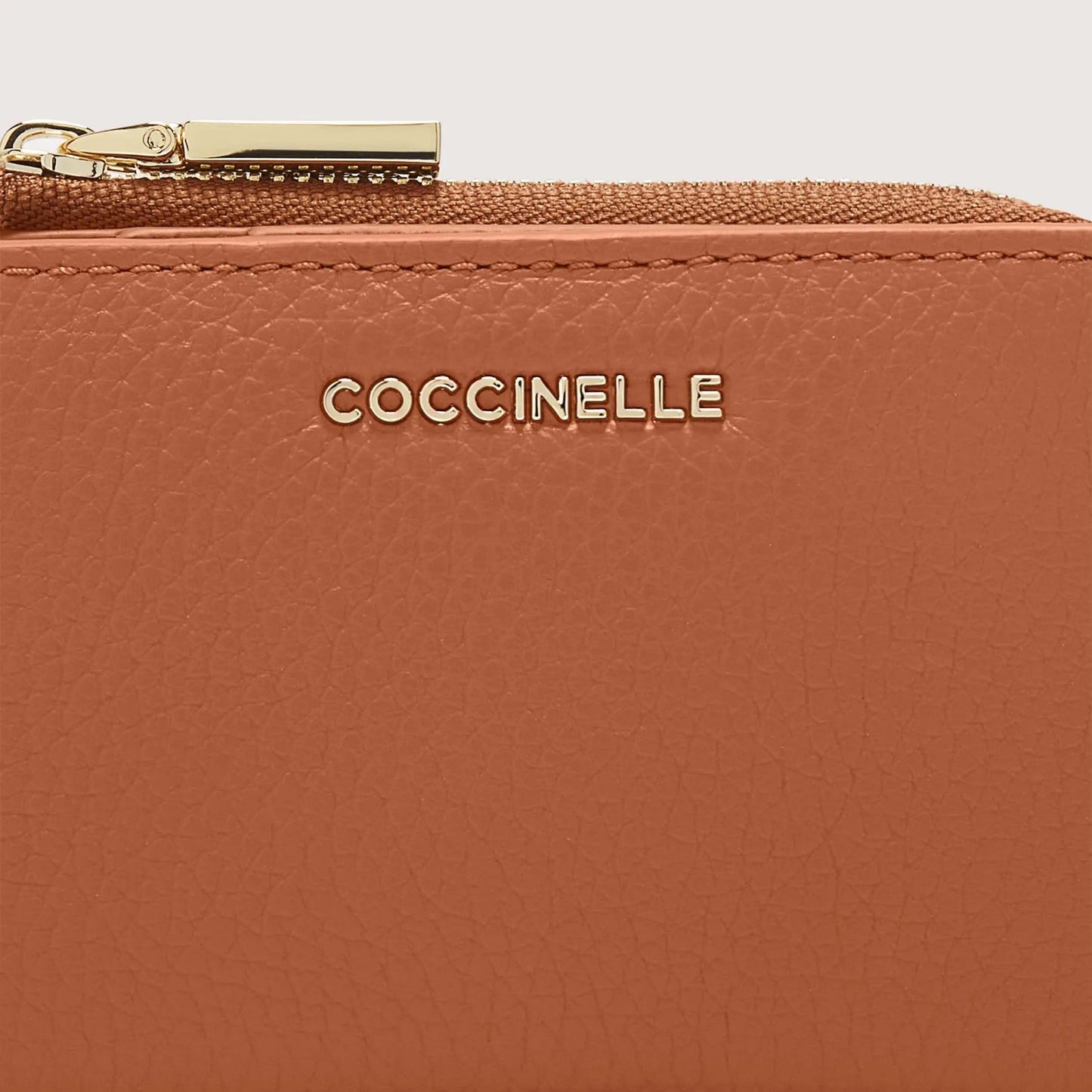 COCCINELLE METALLIC SOFT SMALL