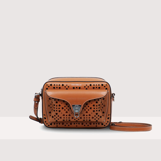 COCCINELLE BEAT COW HIDE PERFOREE MEDIUM